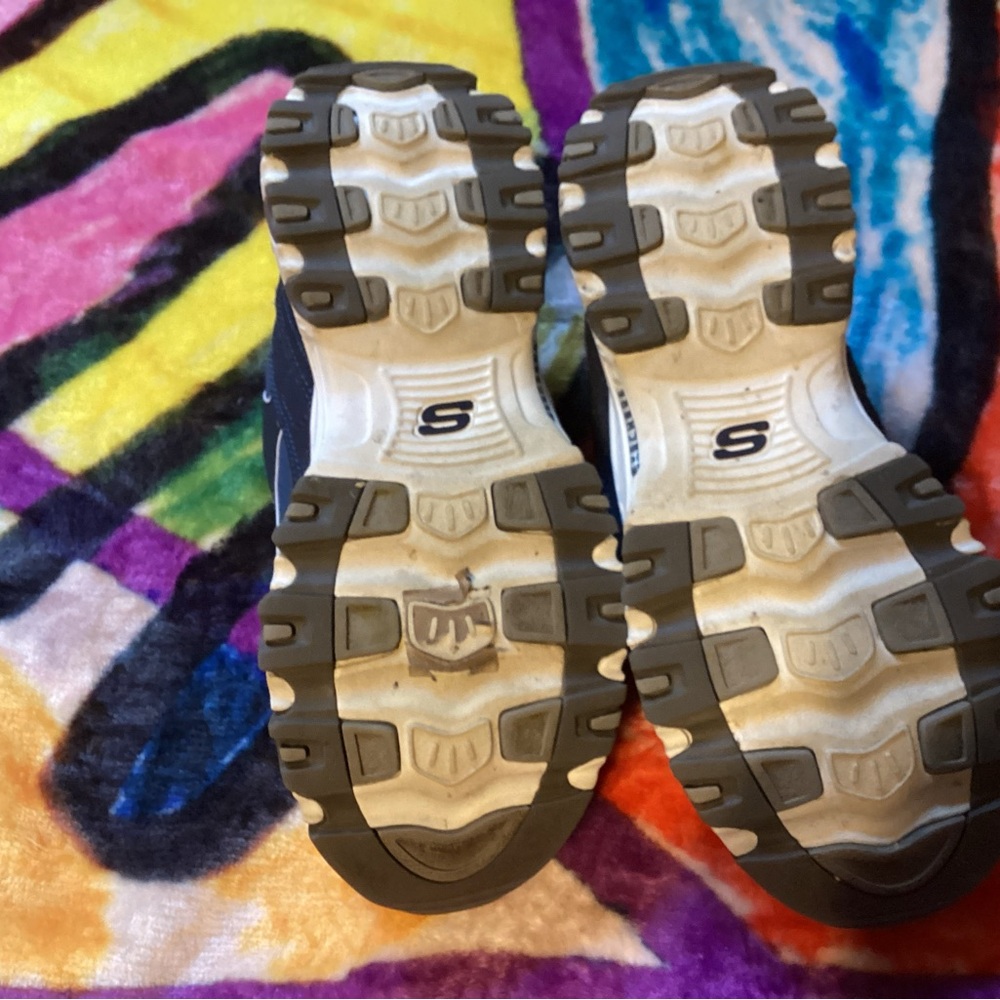 Skechers Women’s D'Lites Skecher Navy Sneakers - Picture 5 of 5